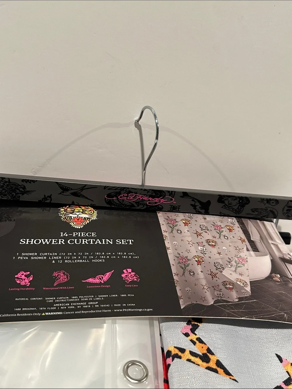 NWT Ed Hardy Roses/Tiger (14) Piece Shower Curtain Set with Fabric/Plastic.